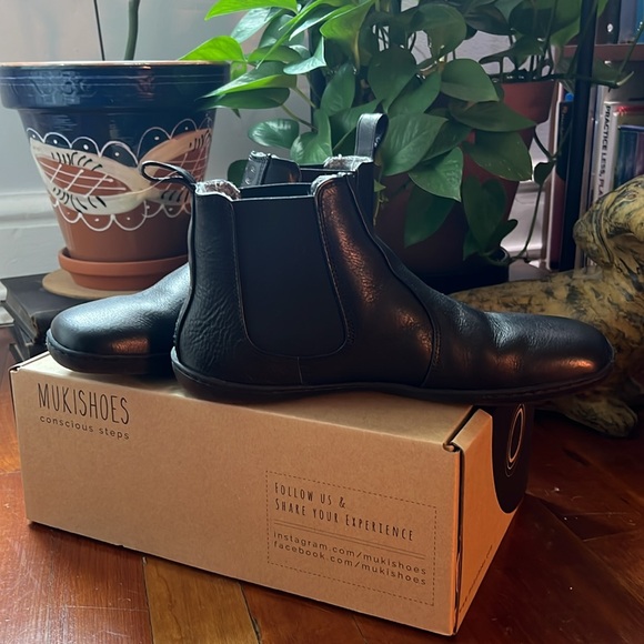 MUKISHOES Chelsea Ankle Boot - Picture 3 of 12